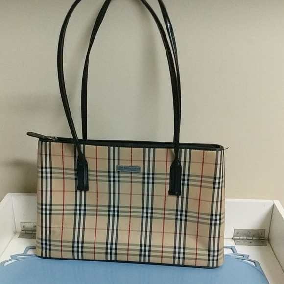 burberry handbags london